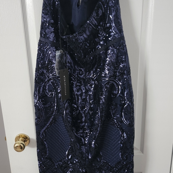 Midnight Blue Sequin Midi Dress - Picture 5 of 8